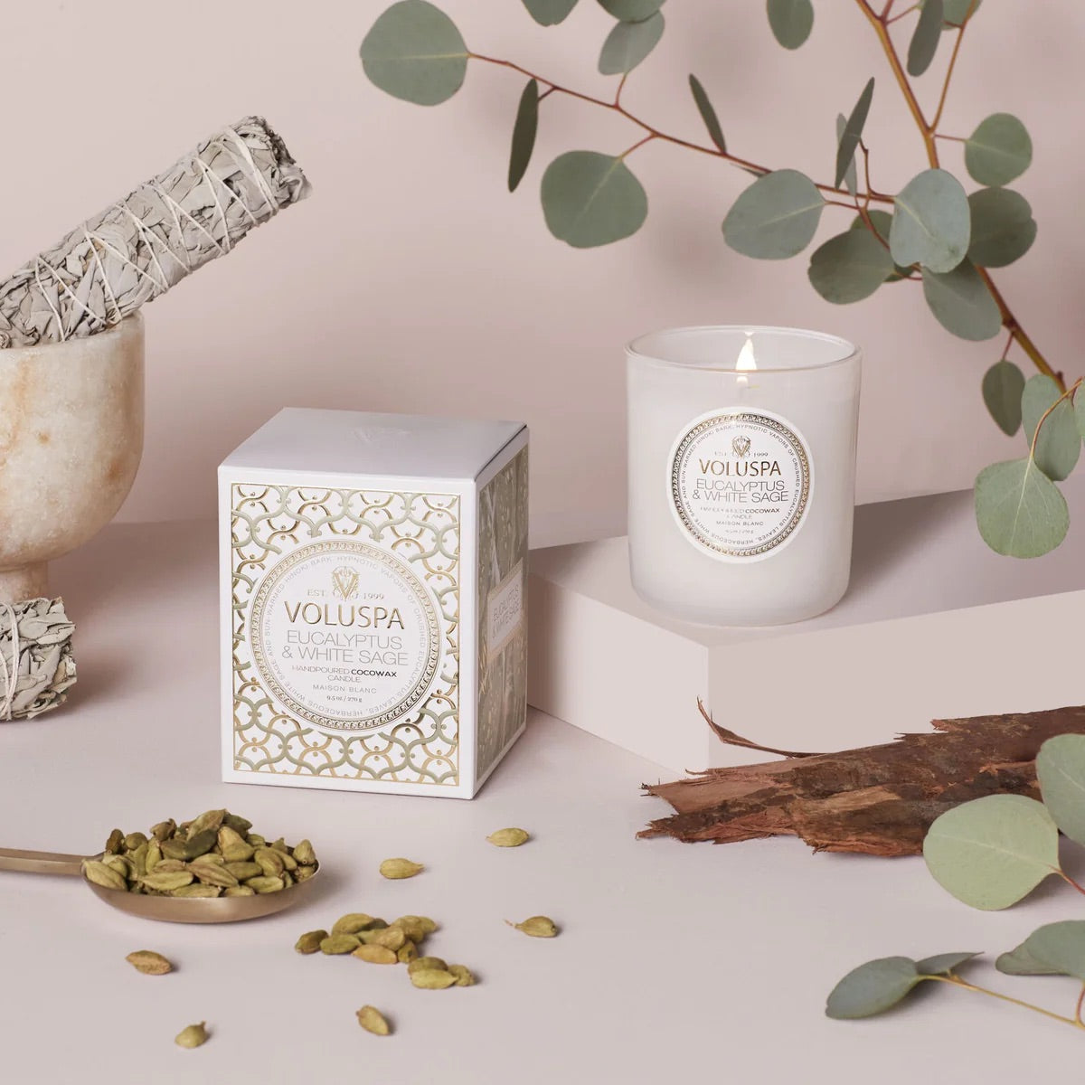 VOLUSPA Eucalyptus & White Sage Candle